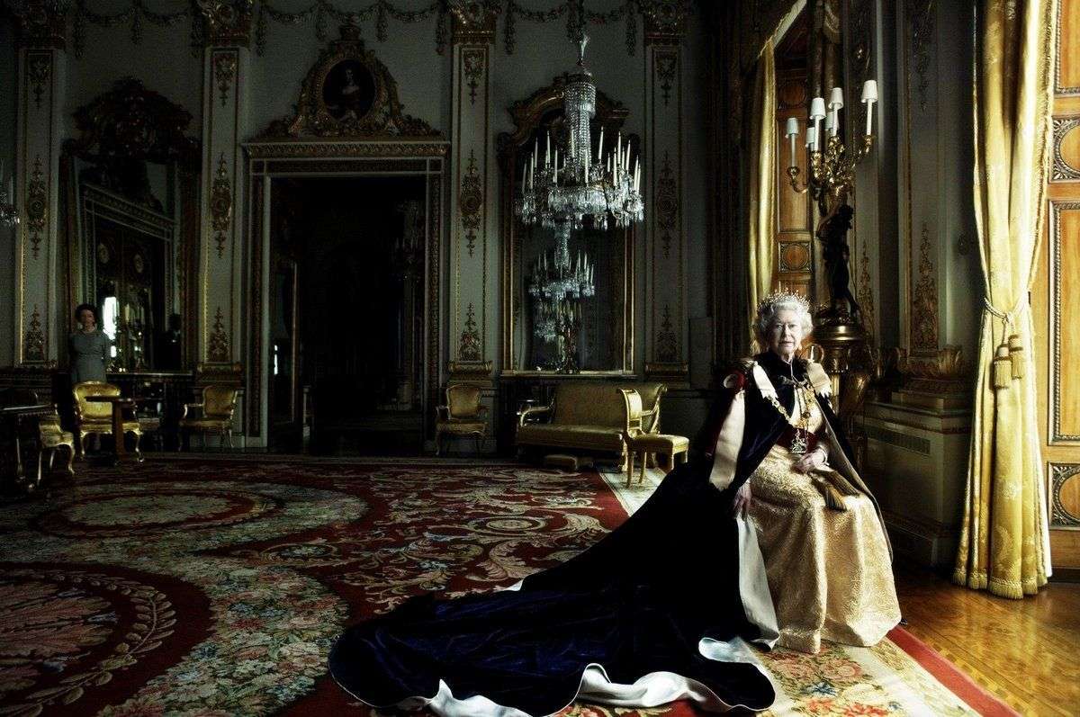 Ritratto Regina Elisabetta - Scatto Annie Leibovitz